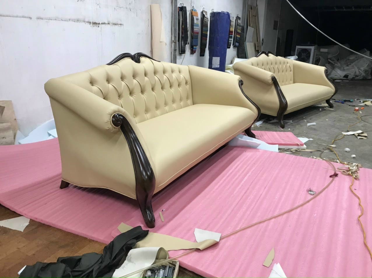 Sửa ghế sofa bị nún